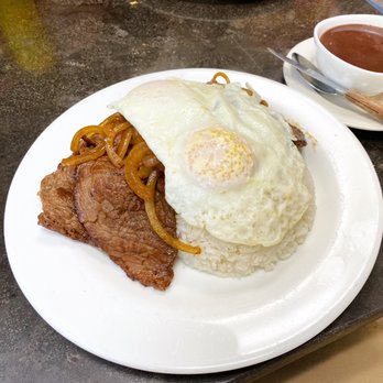 Theo's Cozy Corner - Brazilian Steak, Eggs & Onions served over rice & black beans (for more eats: @happytoeathere on Instagram!) - Breakfast & Brunch Near Me - Boston, Massachusetts
