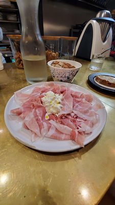 Gino’s Bottega Italiana by null