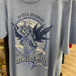 Peculiar Discount Smokes