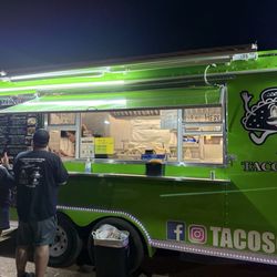 Tacos Cuax