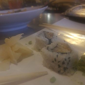 Dsasumo - Crunchy yellowtail rolls! - Sushi Bars Near Me - Casper, Wyoming