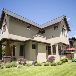 Alpenglow Vacation Rentals Ouray - NW Awbrey, Sleeps 10 Hot Tub Downtown Bend! https://www.alpenglowvacationrentals.com/category/downtown-bend-lodging