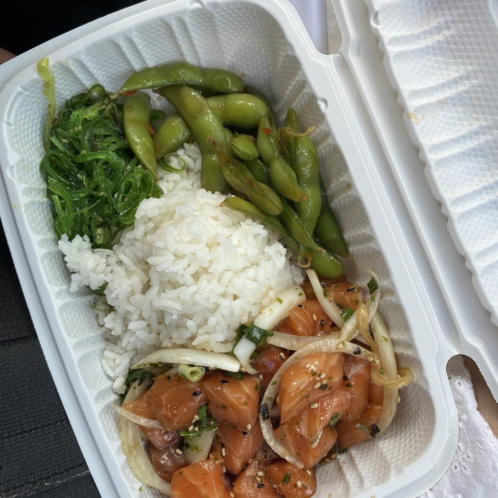 Fresh Catch - Seaweed salad, edamame, furikake salmon 1 scoop rice, 1/2 lb salmon - Hawaiian Near Me - Honolulu, Hawaii Fresh Catch - Seaweed salad, edamame, furikake salmon 1 scoop rice, 1/2 lb salmon - Hawaiian Near Me - Honolulu, Hawaii