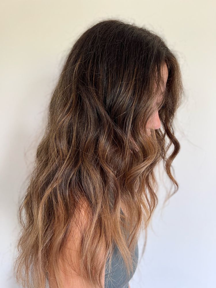 BACK BAR HAIR LOUNGE Updated September 2024 210 A 7877B Kingsway