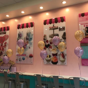 3 Little Cupcakes Cafe - Bakeries Near Me - Lomita, California 3 Little Cupcakes Cafe - Bakeries Near Me - Lomita, California