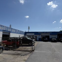 Robert's Auto Repair
