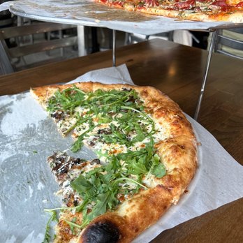 Apizza Doho - The Stingray and Mia Mushroom pizzas - Pizza Near Me - Dana Point, California