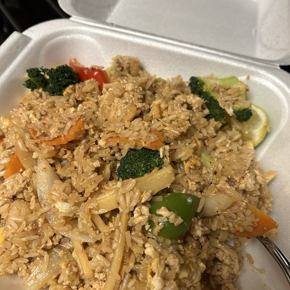 Curry Curry Thai - House Fried Rice - Thai Near Me - Smyrna, Georgia