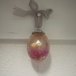 McDade Antiques and Marketplace - Vintage heavy crackle glass egg