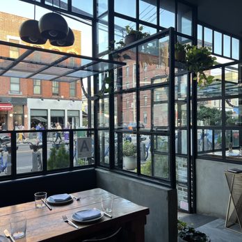 R40 - Updated November 2024 - 535 Photos & 222 Reviews - 47-16 Vernon ...