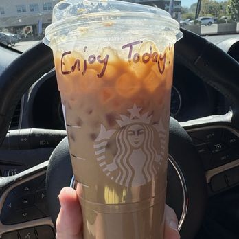 Starbucks - Coffee & Tea Near Me - Louisville, Kentucky