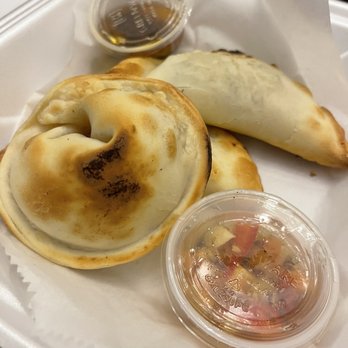 Caminito - Queso y cebolla - Cheese and Onion Empanada Horno Espinaca y queso - Spinach and Cheese Empanada Horno Jamon y queso - Ham and cheese - Argentine Near Me - Weston, Florida Caminito - Queso y cebolla - Cheese and Onion Empanada Horno Espinaca y queso - Spinach and Cheese Empanada Horno Jamon y queso - Ham and cheese - Argentine Near Me - Weston, Florida