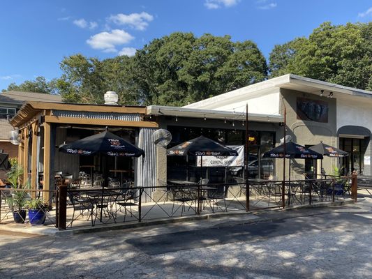 Ford's BBQ Oakhurst by null