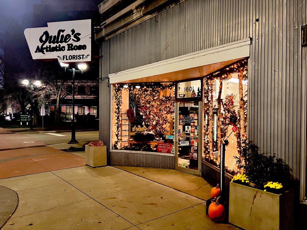 JULIE’S ARTISTIC ROSE Updated September 2024 42 Photos & 14 Reviews