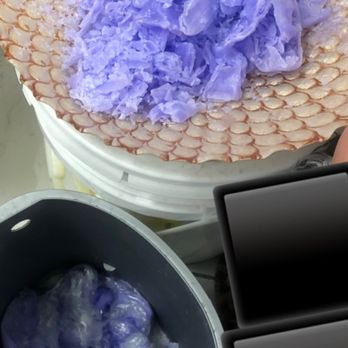 Secret Nails Bar - Me taking used wax and putting it on the tray to take to the front to be remelted - Nail Salons Near Me - Washington, Utah Secret Nails Bar - Me taking used wax and putting it on the tray to take to the front to be remelted - Nail Salons Near Me - Washington, Utah