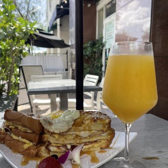 Cafe Papillon - Coffee & Tea Near Me - Miami, Florida