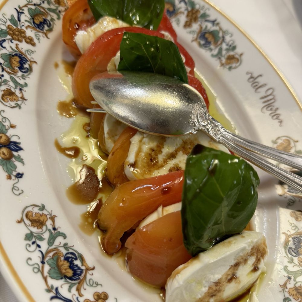 Al Moro - Tomato and Mozzarella for €20,00 - Italian Near Me - Rome, RM