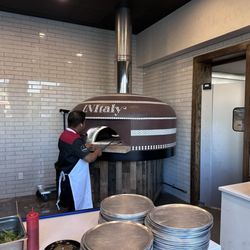 In Italy Pizzeria & Bar