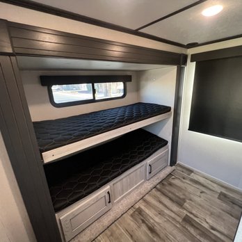 RV Country - RV Dealers Near Me - Mesa, Arizona