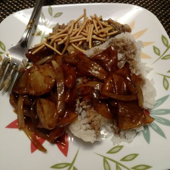 China Palace Restaurant - Potato with oyster sauce dish and mushroom chow mein on the side - Chinese Near Me - Hopkins, Minnesota