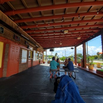 Tropi Shack - Outside seating - Sandwiches Near Me - Orange City, Florida