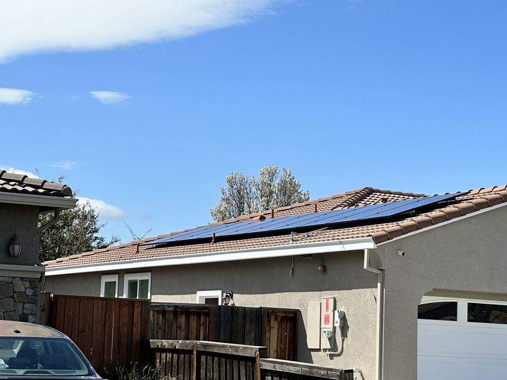 Slide of Solar Savings Direct