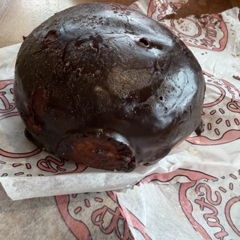 Stan's Donuts & Coffee - Boston Cream - Donuts Near Me - Chicago, Illinois Stan's Donuts & Coffee - Boston Cream - Donuts Near Me - Chicago, Illinois