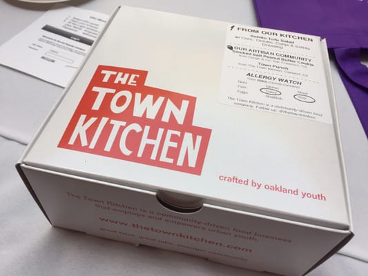 The Town Kitchen by null