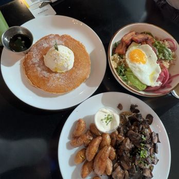 Eggspresso - Breakfast & Brunch Near Me - Fullerton, California