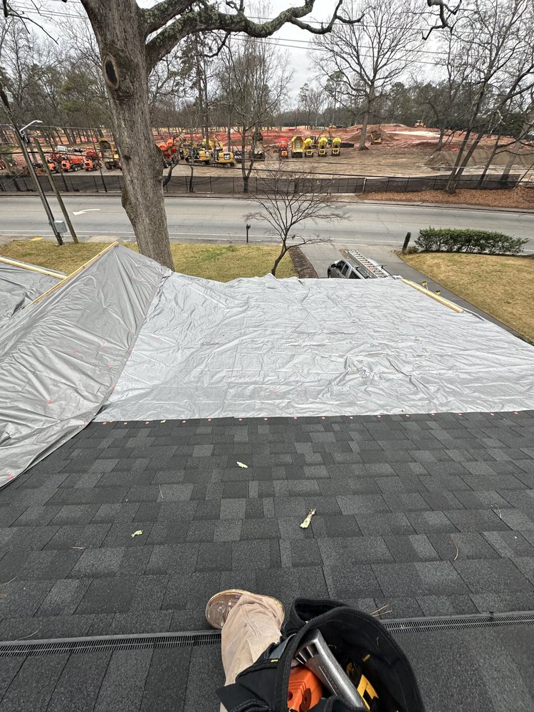 Slide of Ale’s Roofing