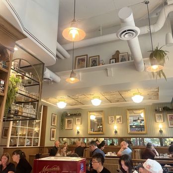 Maxine's Cafe & Bar - Bars Near Me - Vancouver, British Columbia Maxine's Cafe & Bar - Bars Near Me - Vancouver, British Columbia