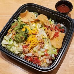 Del Taco - Taco Salad With Fresh Guac - Grilled Chicken ($6.99): No Sour Cream