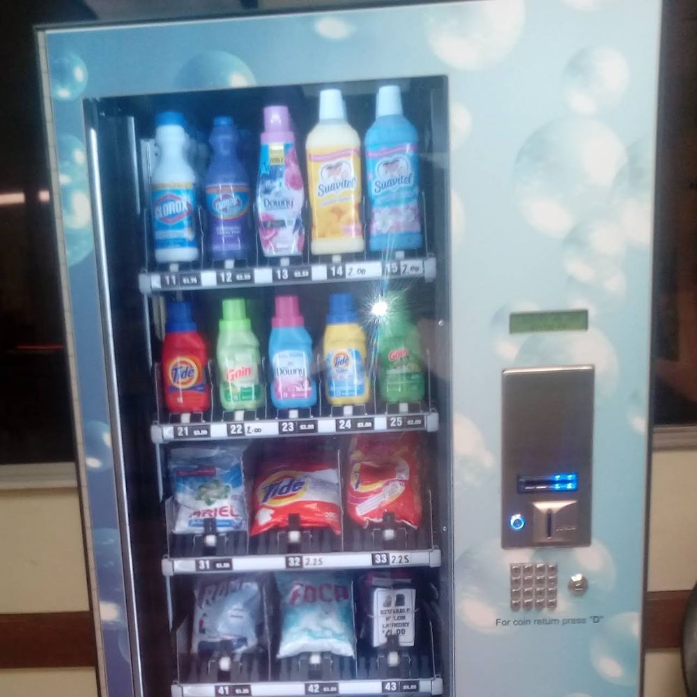 WASHBOARD COIN LAUNDRY Laundromat 4211 49th St N, Saint Petersburg