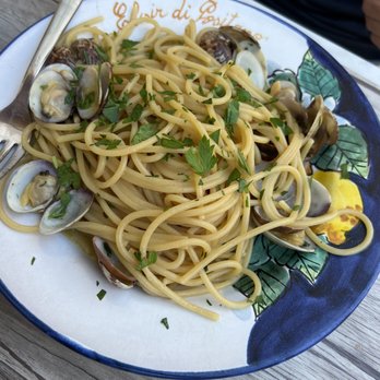 Elisir di Positano - Spaghetti with clam sauce- simple and wonderful! - Italian Near Me - Positano, SA