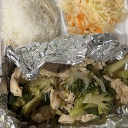 Bar Orientalny Asia - Chicken and broccoli