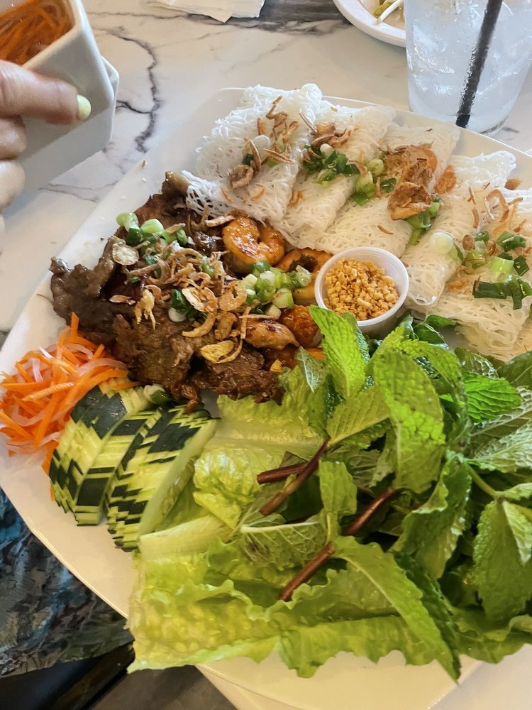 PHOLICIOUS 18 Photos & 10 Reviews 1987 Ringling Blvd, Sarasota