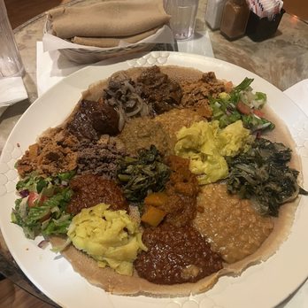 Messob Ethiopian Restaurant - Ethiopian Near Me - Los Angeles, California