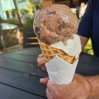 Salt & Straw - The girl who worked to press the first scoop down to make room for the perfectly rounded top scoop totally deserved our tip! - Desserts Near Me - San Jose, California Salt & Straw - The girl who worked to press the first scoop down to make room for the perfectly rounded top scoop totally deserved our tip! - Desserts Near Me - San Jose, California