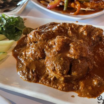 Banana Leaf Restaurant - Rendang Braised Beef Shank - Singaporean Near Me - Milpitas, California Banana Leaf Restaurant - Rendang Braised Beef Shank - Singaporean Near Me - Milpitas, California