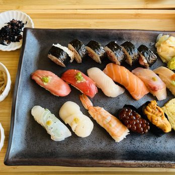 Akami Sushi - Sushi Supreme Set $52 - Sushi Bars Near Me - Arcadia, California