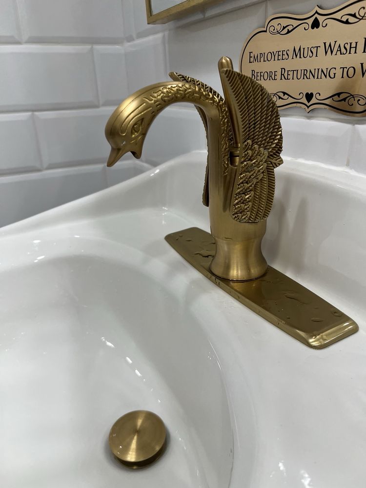 Le Petit Atelier & French Marché - vineyard in Atlantic Beach, FL