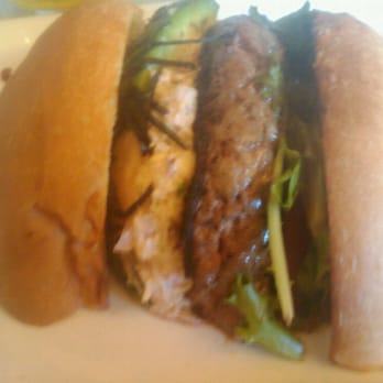26 Beach Restaurant - 1/2 a California Roll Burger - New American Near Me - Venice, California 26 Beach Restaurant - 1/2 a California Roll Burger - New American Near Me - Venice, California