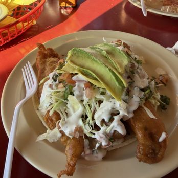 Mariscos 4 Vientos - Pescado taco - Seafood Near Me - Los Angeles, California
