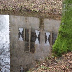 Die Burg im Wasser der Berkel