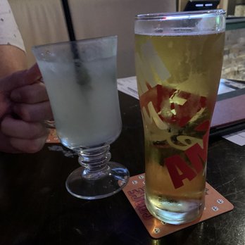 Hardy John's Bar & Grill - Moscow Mule and Amsterdam Blonde - American Near Me - Oshawa, Ontario