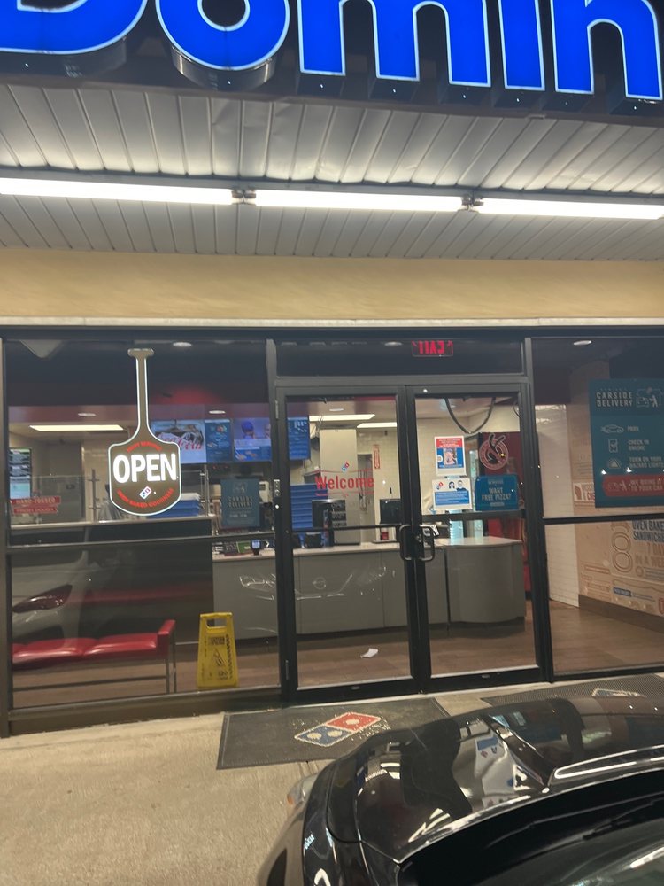 DOMINO’S PIZZA Updated September 2024 36 Reviews 3350 Lockbourne