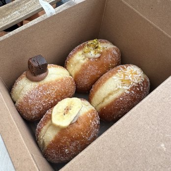 The Flour Box - Box of donuts - Bakeries Near Me - Seattle, Washington The Flour Box - Box of donuts - Bakeries Near Me - Seattle, Washington