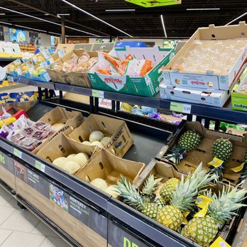 ALDI - a fruit section of a grocery store - Grocery Near Me - Chaska, Minnesota
