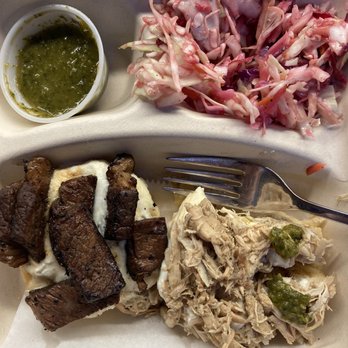 Polombia - Arepa-ski : chicken & short rib - Polish Near Me - Chicago, Illinois Polombia - Arepa-ski : chicken & short rib - Polish Near Me - Chicago, Illinois
