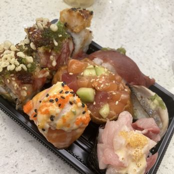 FOB Sushi Bar - $14.99 /lb - Sushi Bars Near Me - Seattle, Washington FOB Sushi Bar - $14.99 /lb - Sushi Bars Near Me - Seattle, Washington